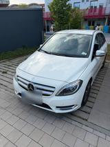 Mercedes-Benz B 200 Benzin - Mercedes-Benz B 200 Gebrauchtwagen in München