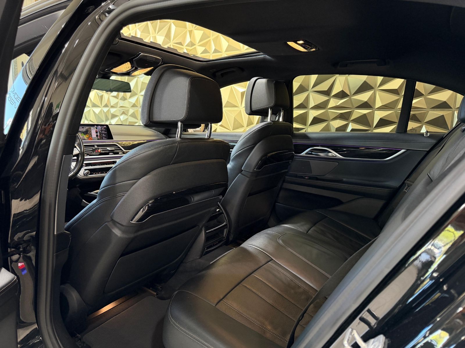 BMW 750i xDrive M Sport|DEUTSCH|UNFALLFREI|PREMIUM foto 21