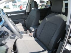 VW Golf VIII 1.5 TSI Life LED Navi Rfk DAB 16'' Lan VW Golf VIII 1.5 TSI Life LED Navi Rfk DAB 16'' Lan