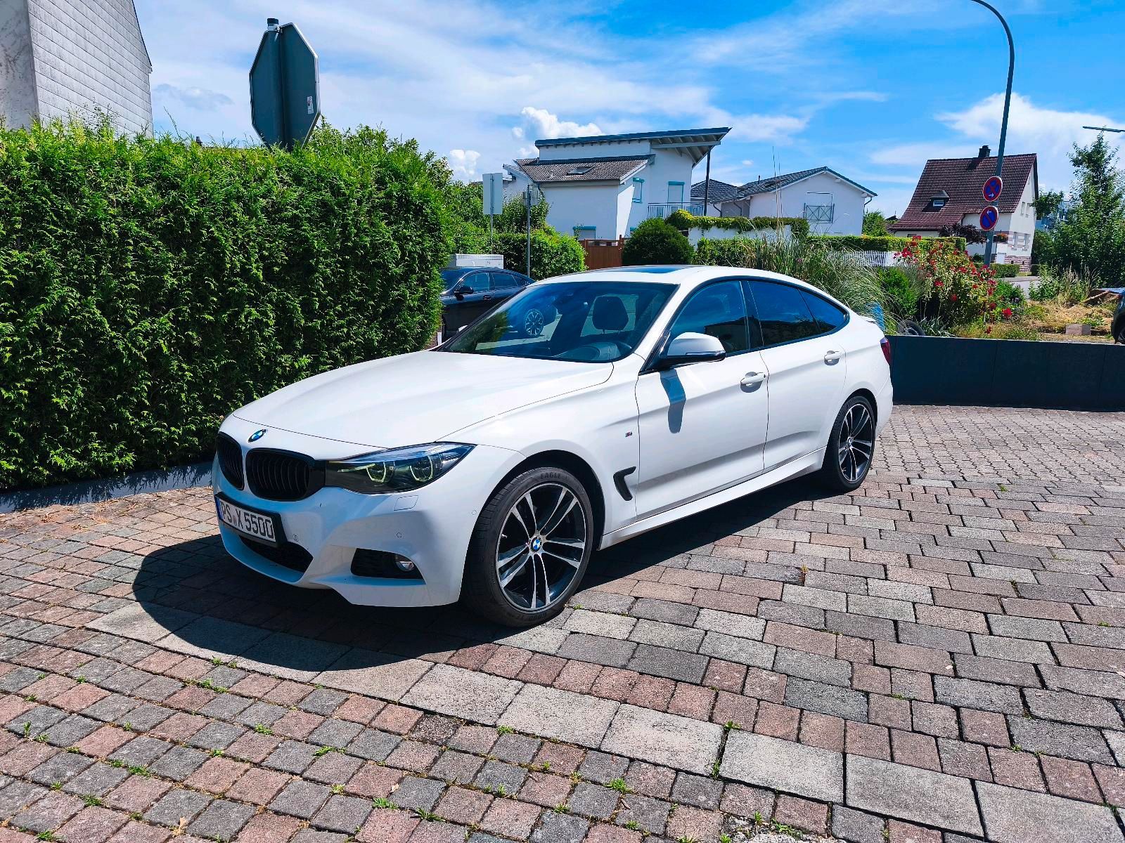 BMW BMW 320d xDrive GT  M Sport Pano,HUD LED