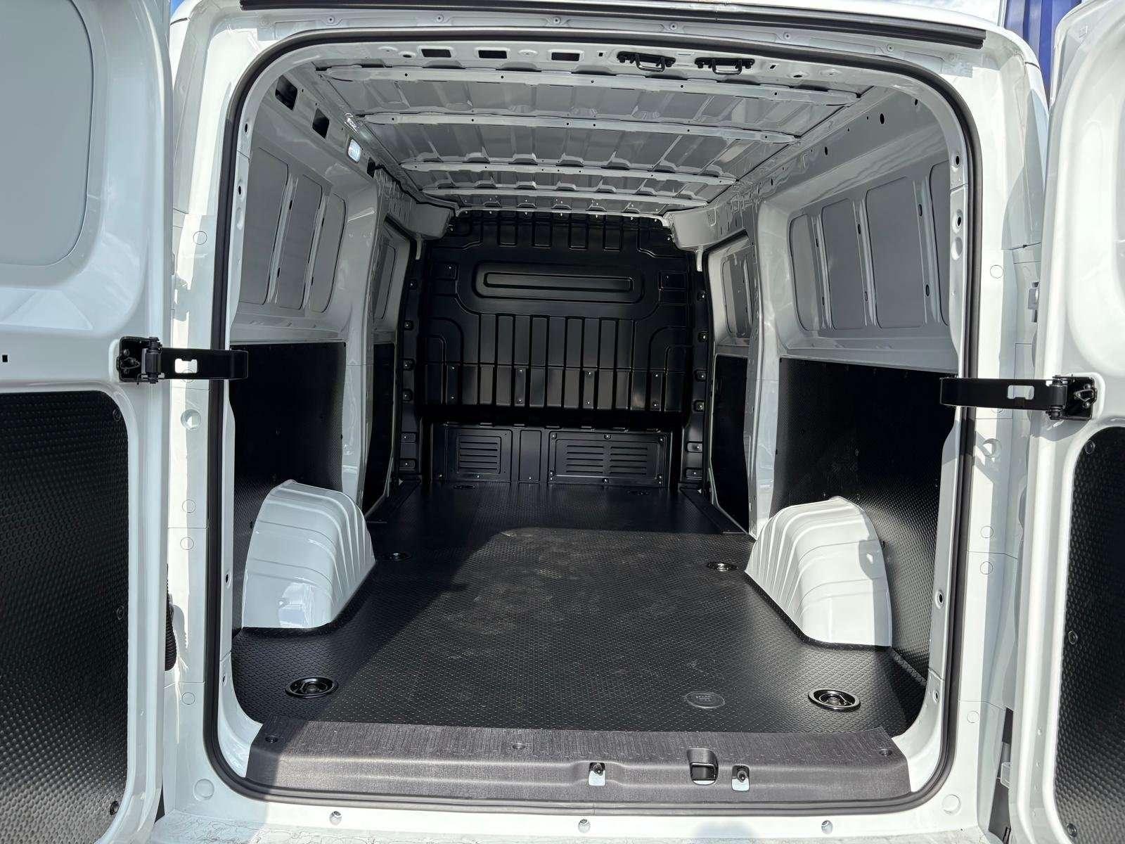 Maxus Others E Deliver 5 L2H1 AT FWD 64Kwh