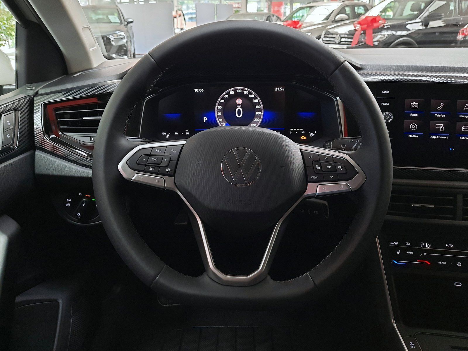 Fahrzeugabbildung Volkswagen Polo TSI DSG Advanced *LED*Cam*APP-C.*PDC*