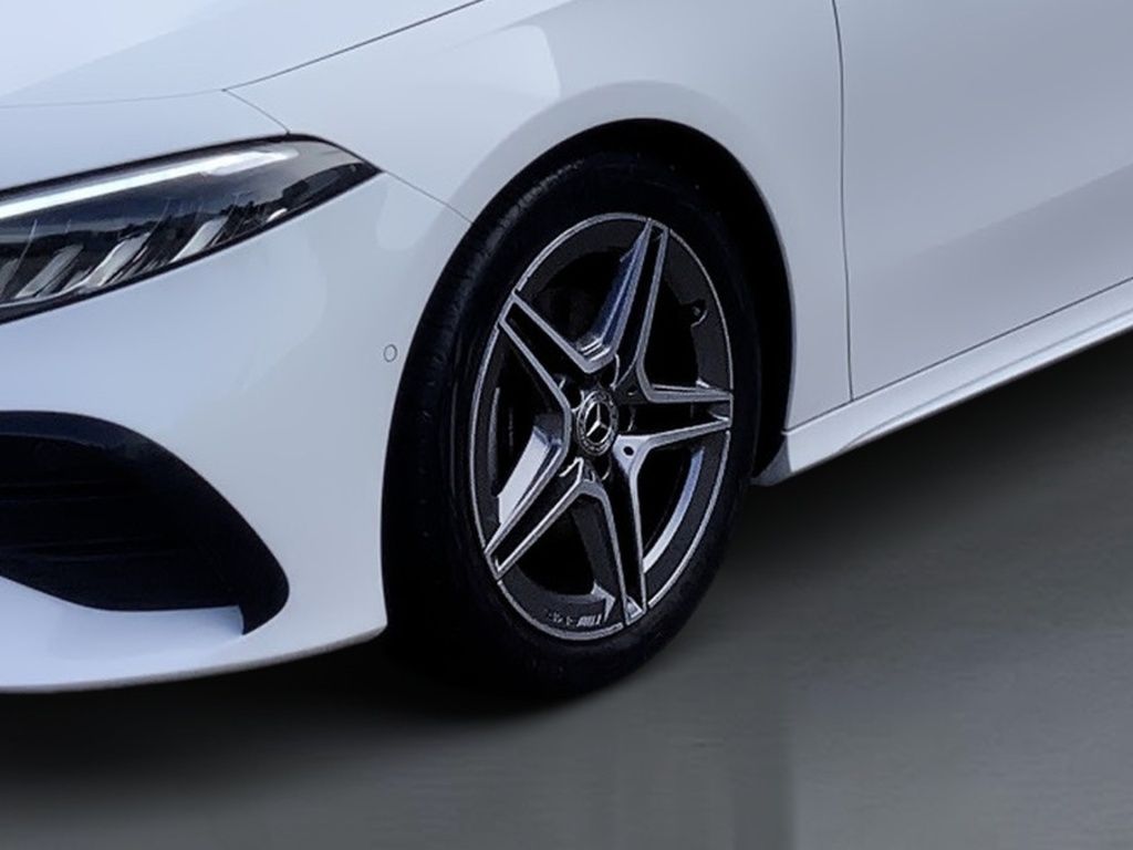 Mercedes-Benz A 200 d AMG MBUX LED SITZHEIZUNG AMBIENTE KAMERA foto 4