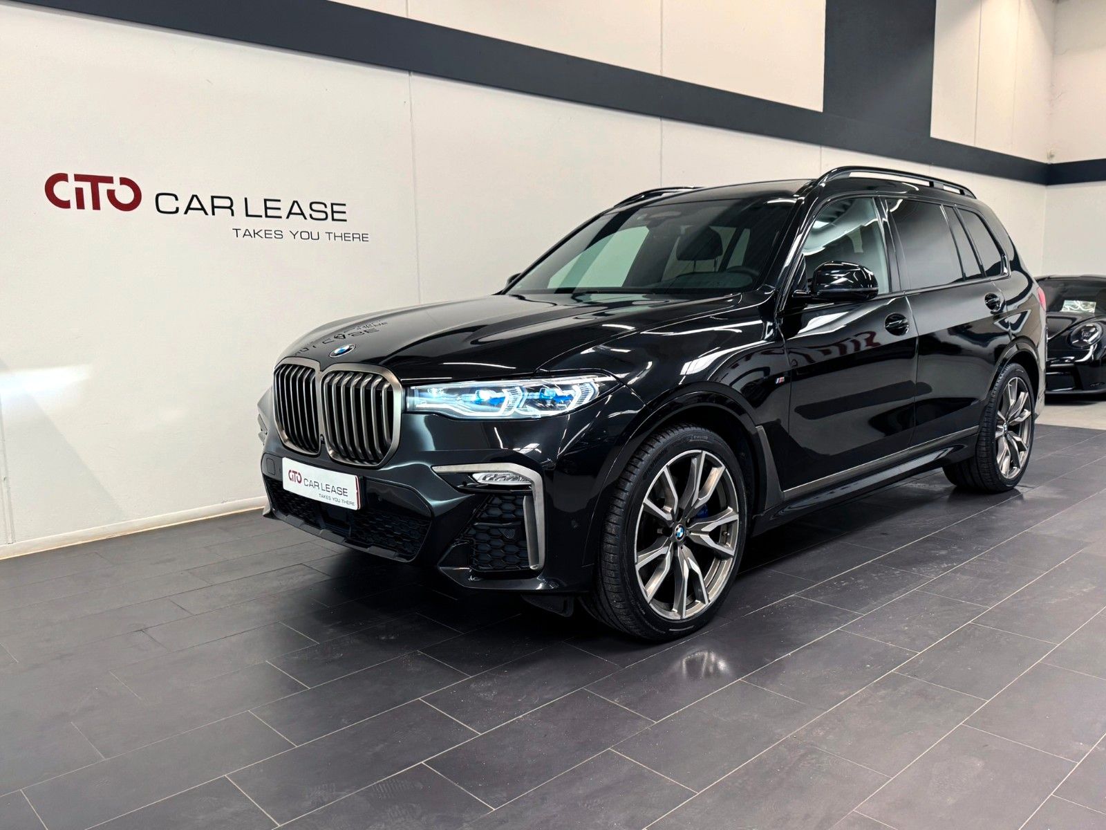 BMW X7 M50 - bowers &amp; wilkins