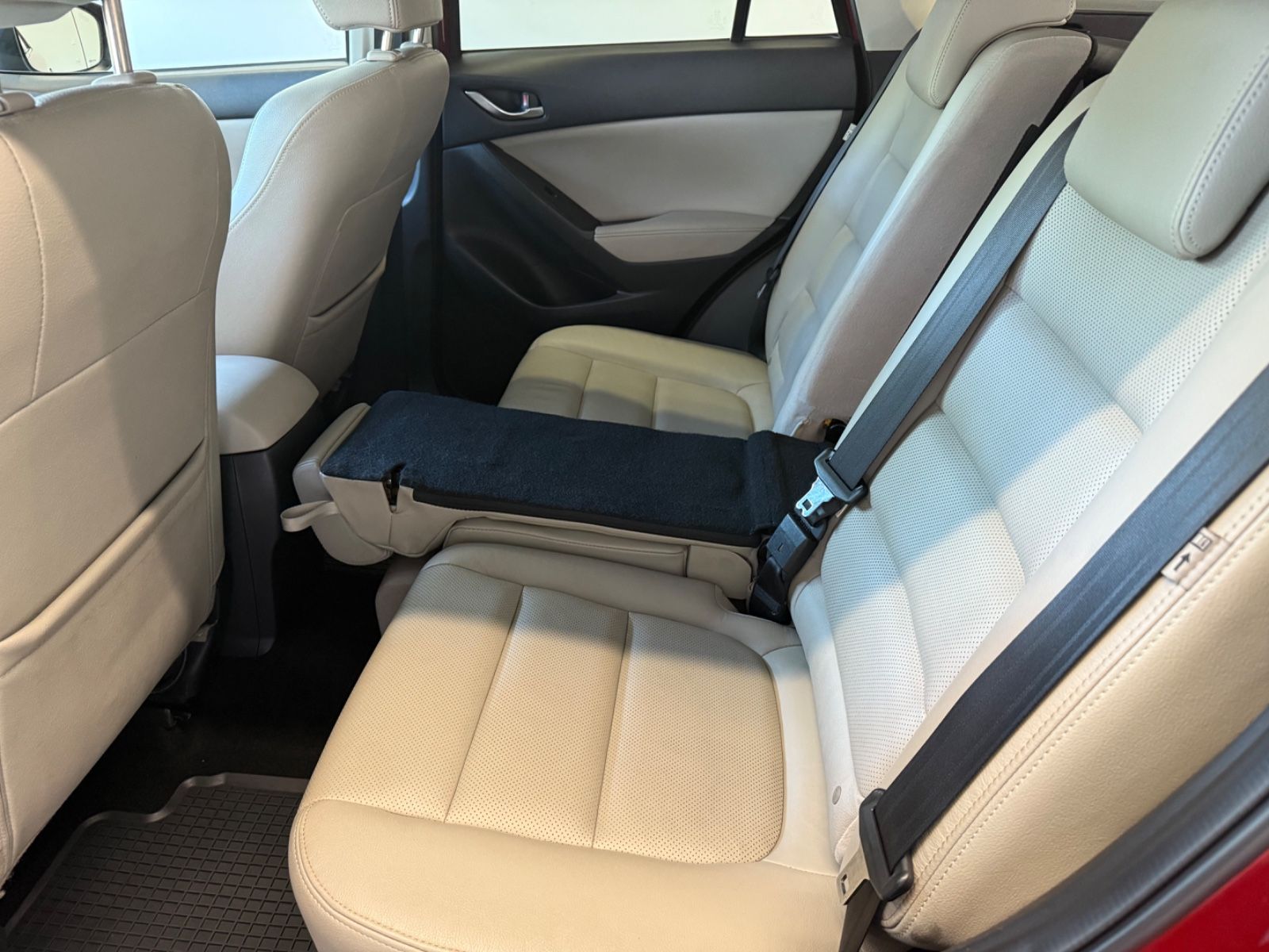 Fahrzeugabbildung Mazda CX-5 Sports-Line ALLRAD, Rückfahrkamera Techpak.