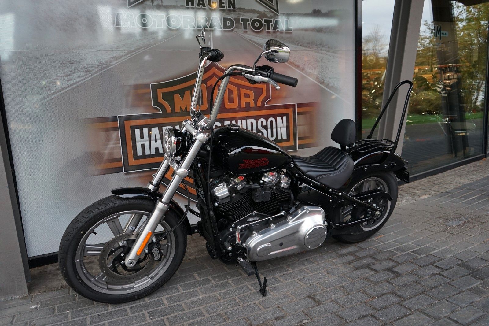 Fahrzeugabbildung Harley-Davidson Softail Standard FXST Jekill & Hyde, Ape Lenker
