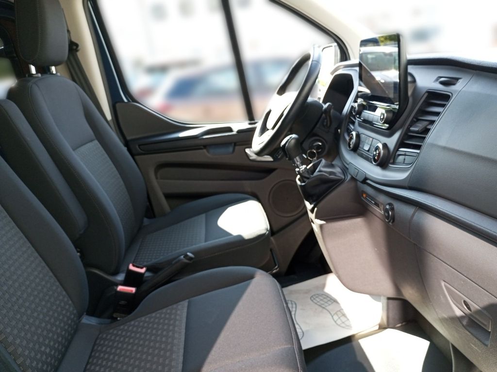 Fahrzeugabbildung Ford Transit Custom 320 L1H1 VA Trend