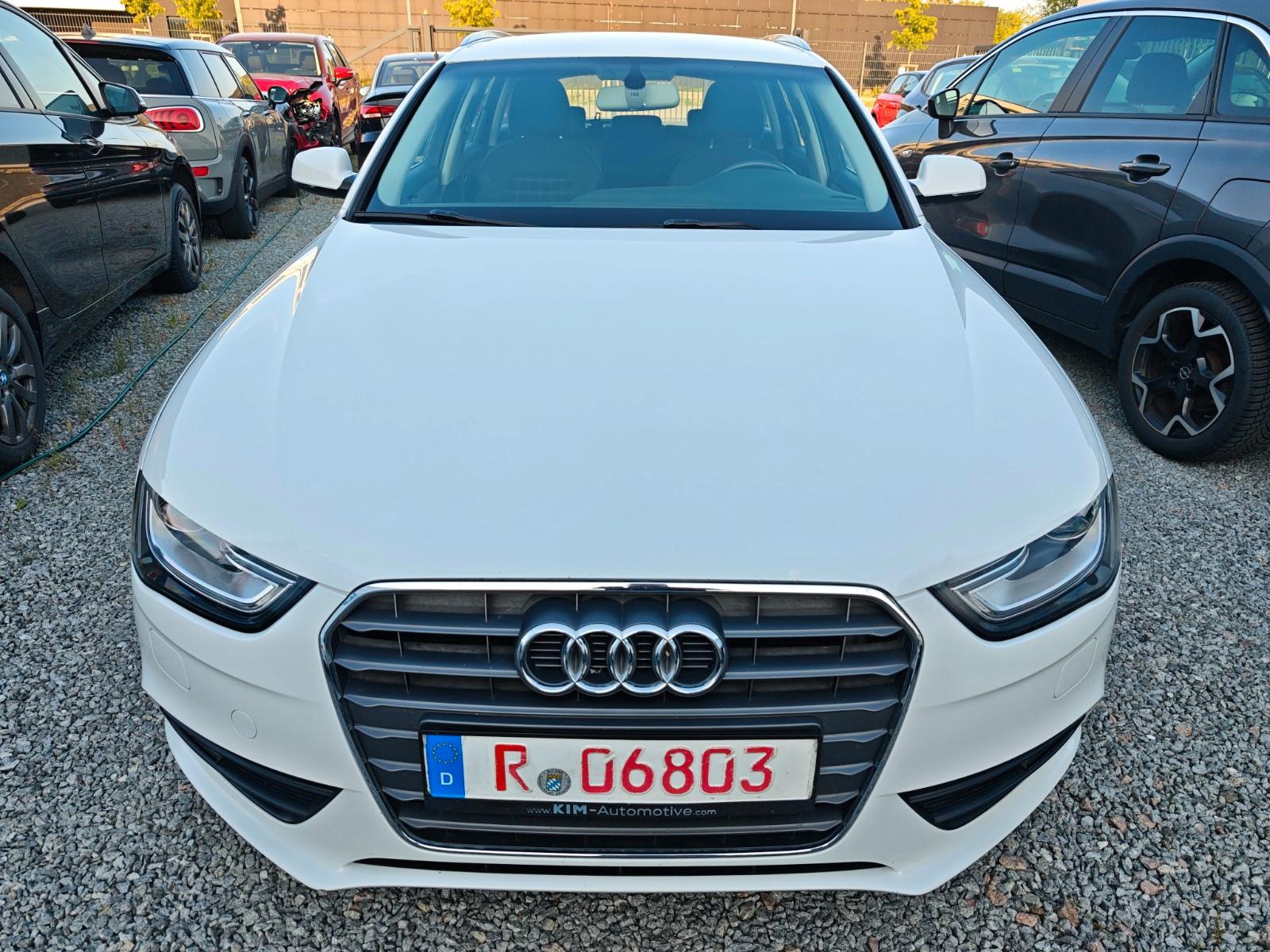 Audi A4 2012 — photo 12
