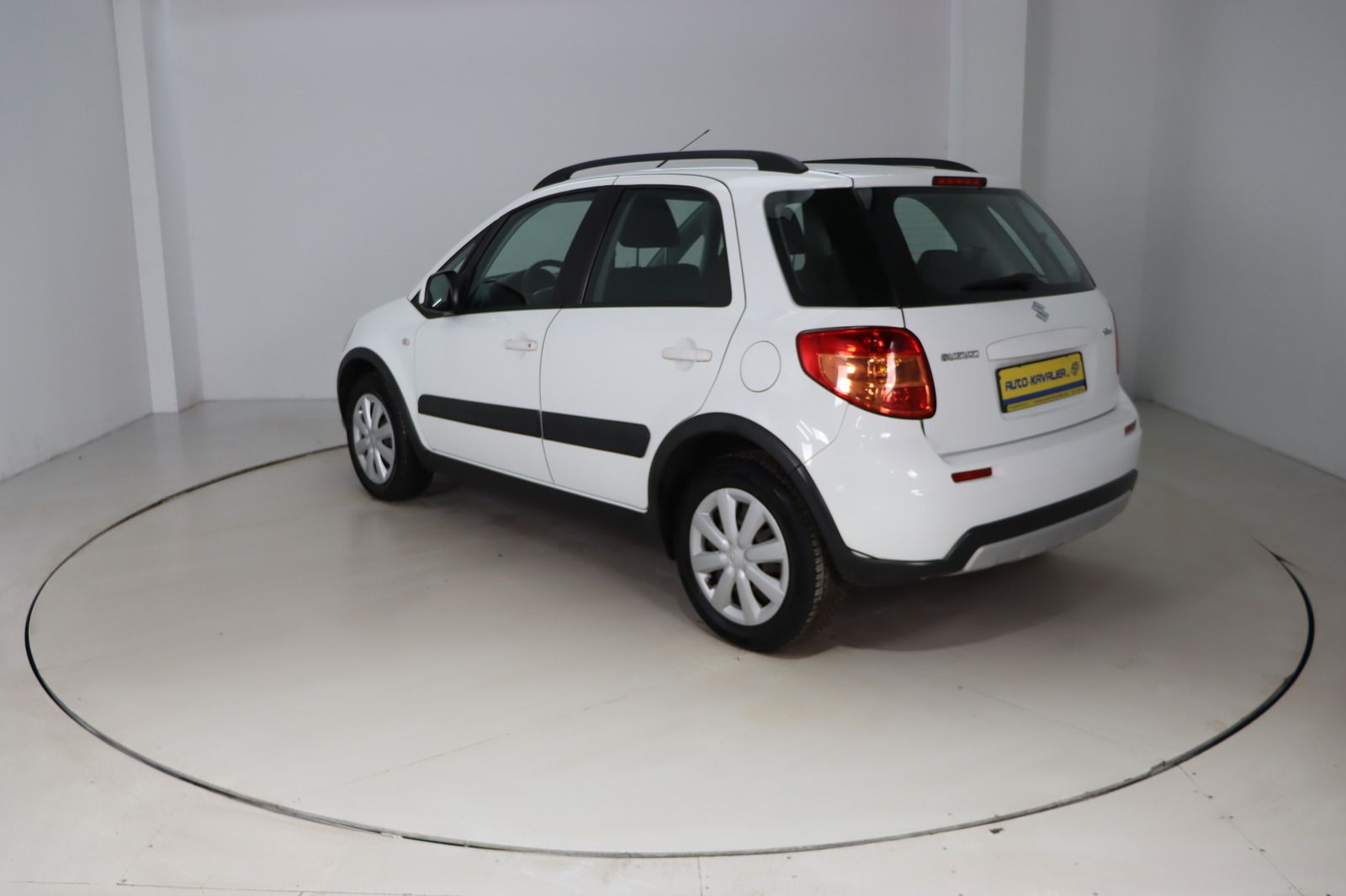 Fahrzeugabbildung Suzuki SX4 1.6 VVT * 1. Hand *HU/AU bis 11.2027 * Klima