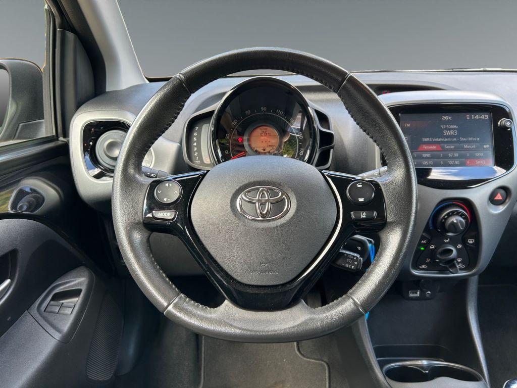 Toyota Aygo X Aygo x-play Team Deutschland, миниатюра 12