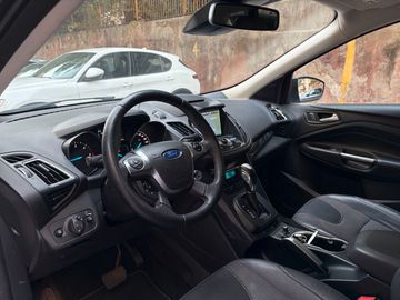 Ford Kuga - 12
