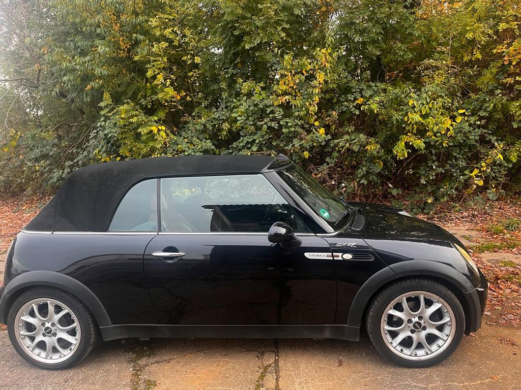 MINI Cooper Cabrio