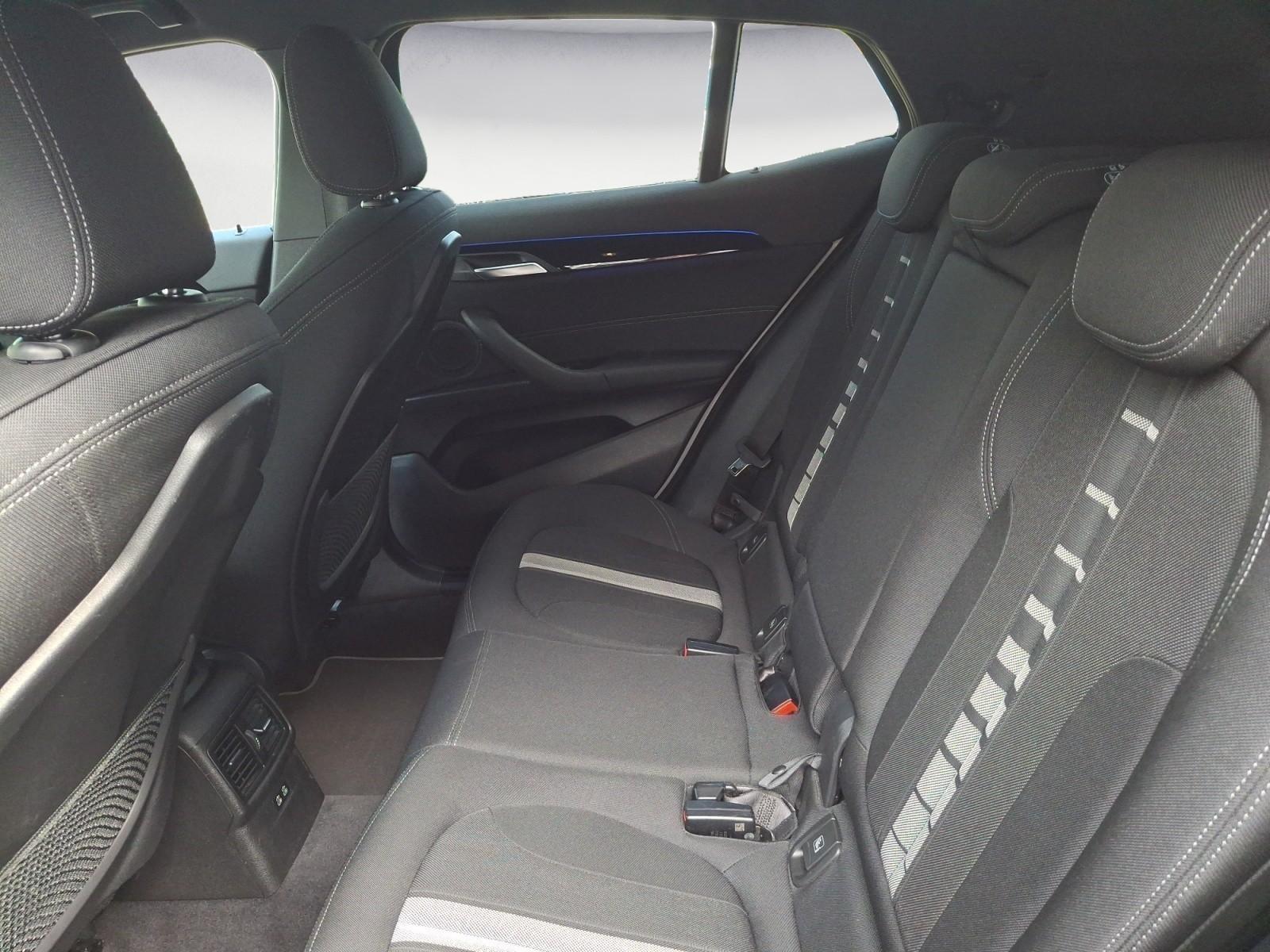 BMW X2 sDrive18d Aut. Klimaaut. Sportsitze HIFI PDC, миниатюра 14