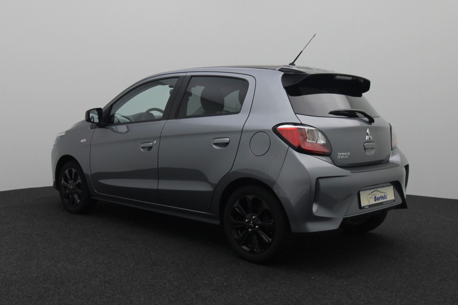 Fahrzeugabbildung Mitsubishi Space Star 1.2 Spirit+ Black