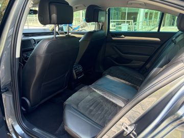 Volkswagen Passat - 9