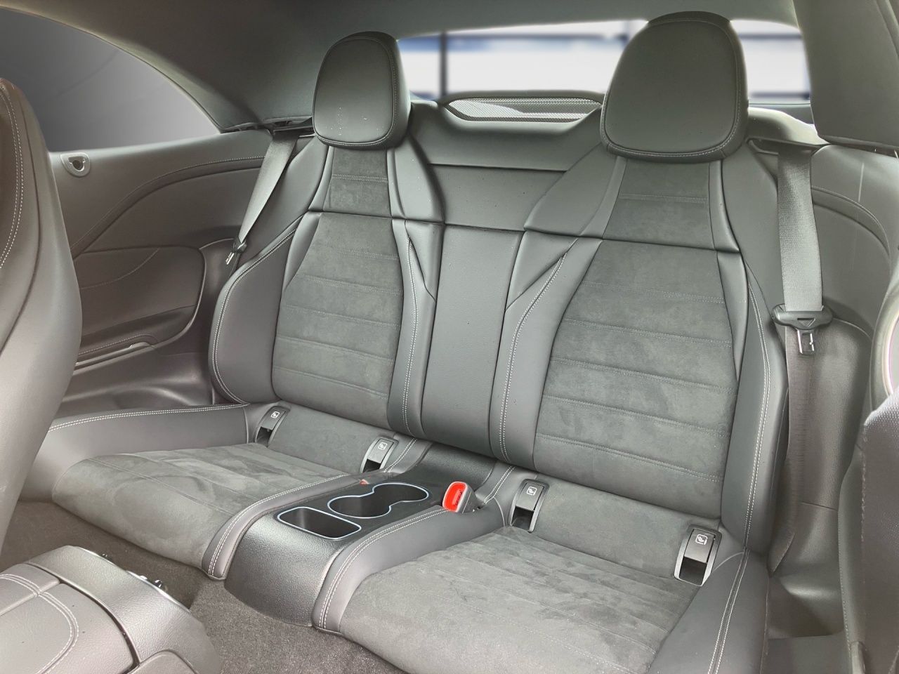 Fahrzeugabbildung Mercedes-Benz CLE 200 Cabrio AMG Distronic Memory Airscarf
