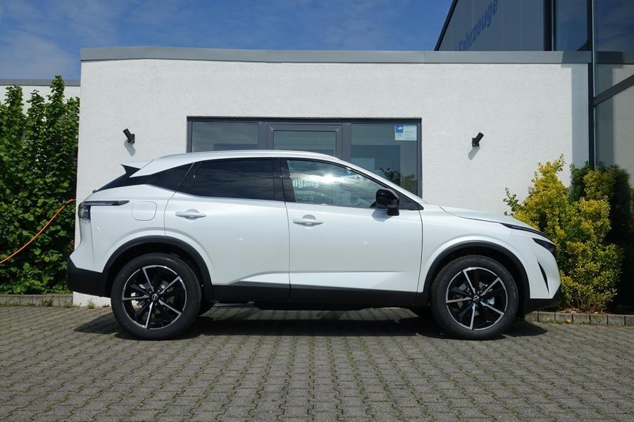 Nissan Qashqai TEKNA 158PS Xtronic +Panoramadach SOFORT