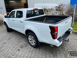 Isuzu D-Max Double Cab 4WD LS - weiße Isuzu D-Max