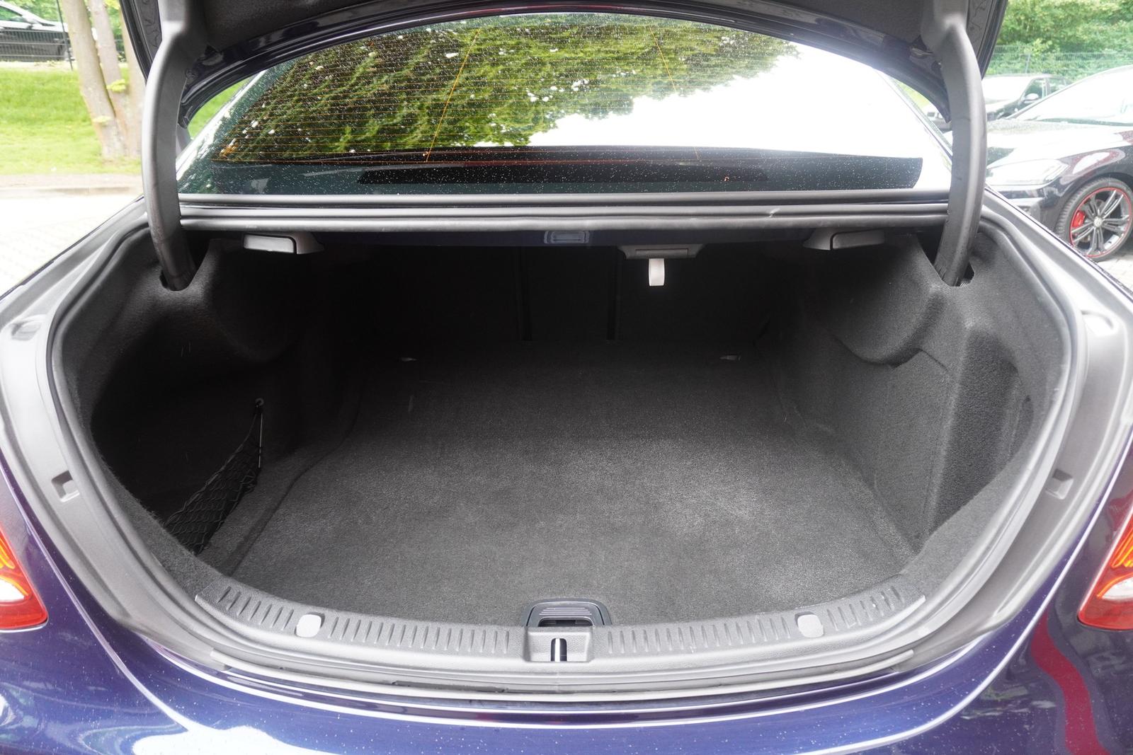 Mercedes-Benz E-Class E200 Avantgarde LED Kamera Totwinkel Spurhalte, миниатюра 30