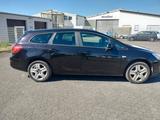 Opel Astra J Sports Tourer Design Edition - Opel Astra aus 2011: Sports Tourer