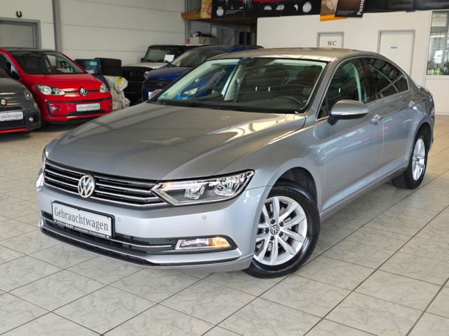 VW Passat Lim. Comfortline BMT/ NAVI ALU ACC