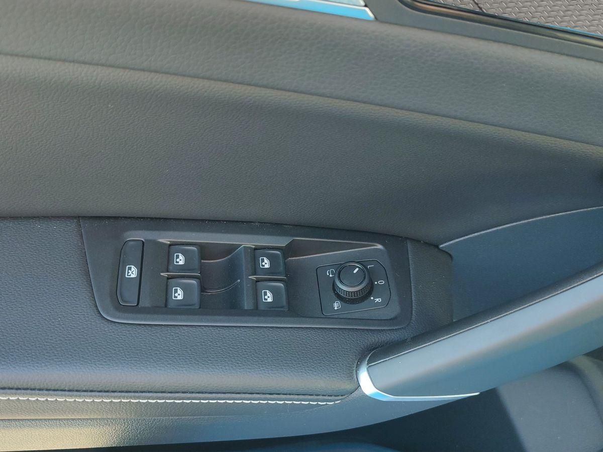 Volkswagen Touran - Bild 12
