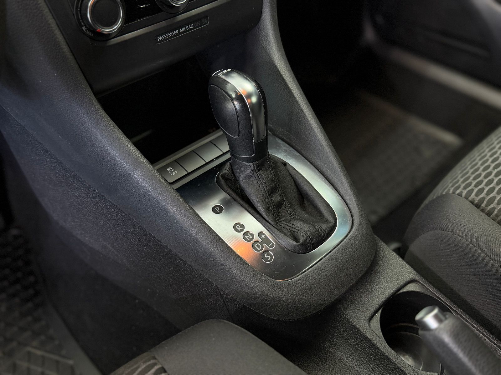 Fahrzeugabbildung Volkswagen Golf VI Trendline|DSG|1.HAND|TÜV NEU