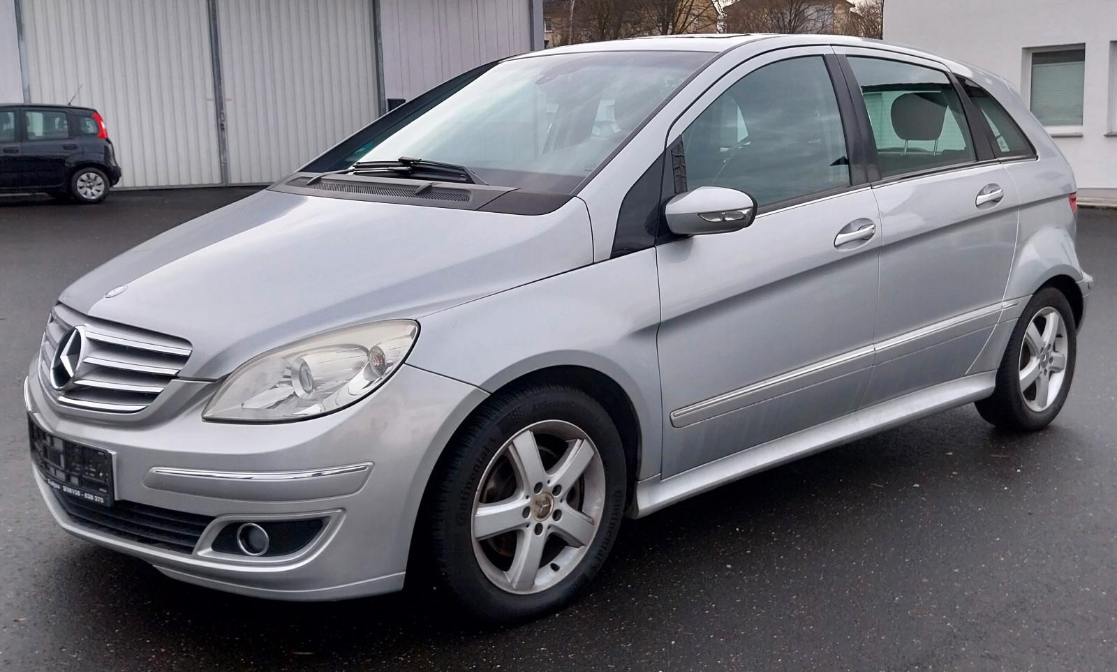 Mercedes-Benz B 200 CDI Automatik Leder Navi SD SHZ TÜV neu