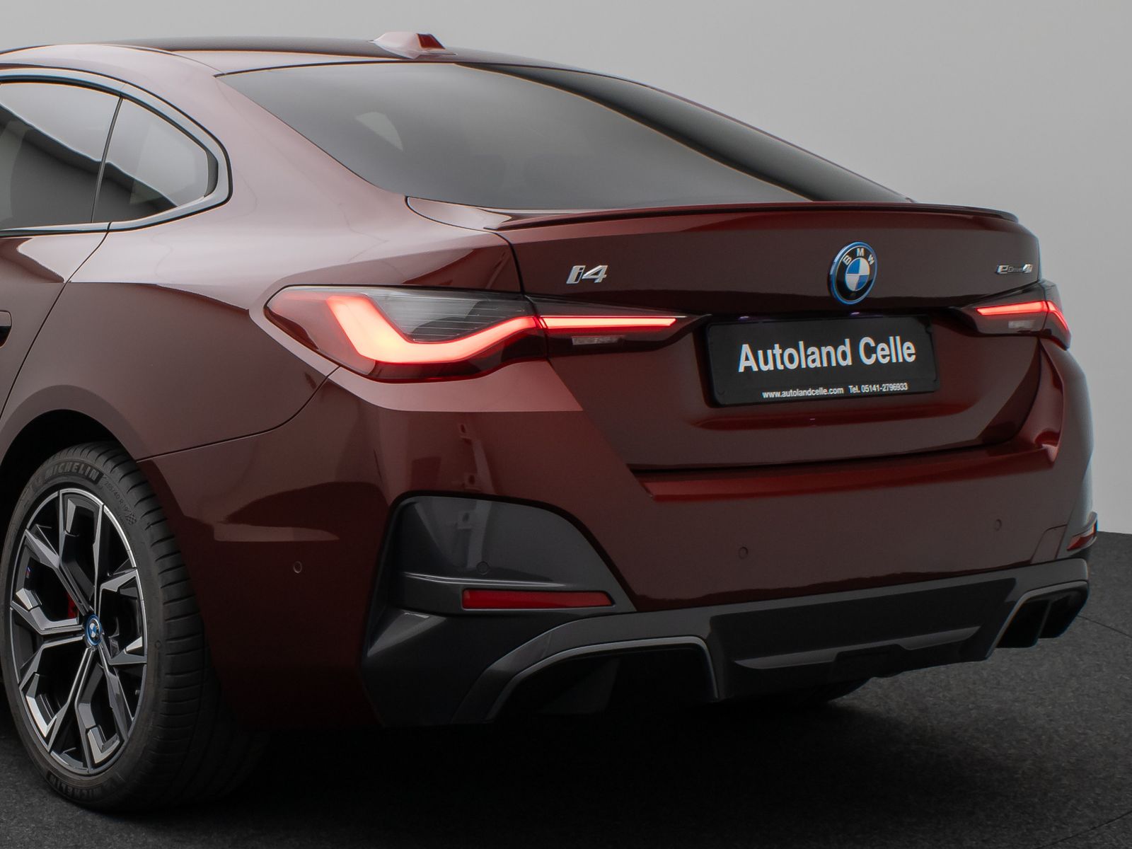Fahrzeugabbildung BMW i4 eD40 M Sport 360°DAB H/K Komfort Alarm 19Zoll