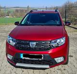 Dacia Logan MCV II TCe 90 Stepway Charisma - rote Dacia Logan