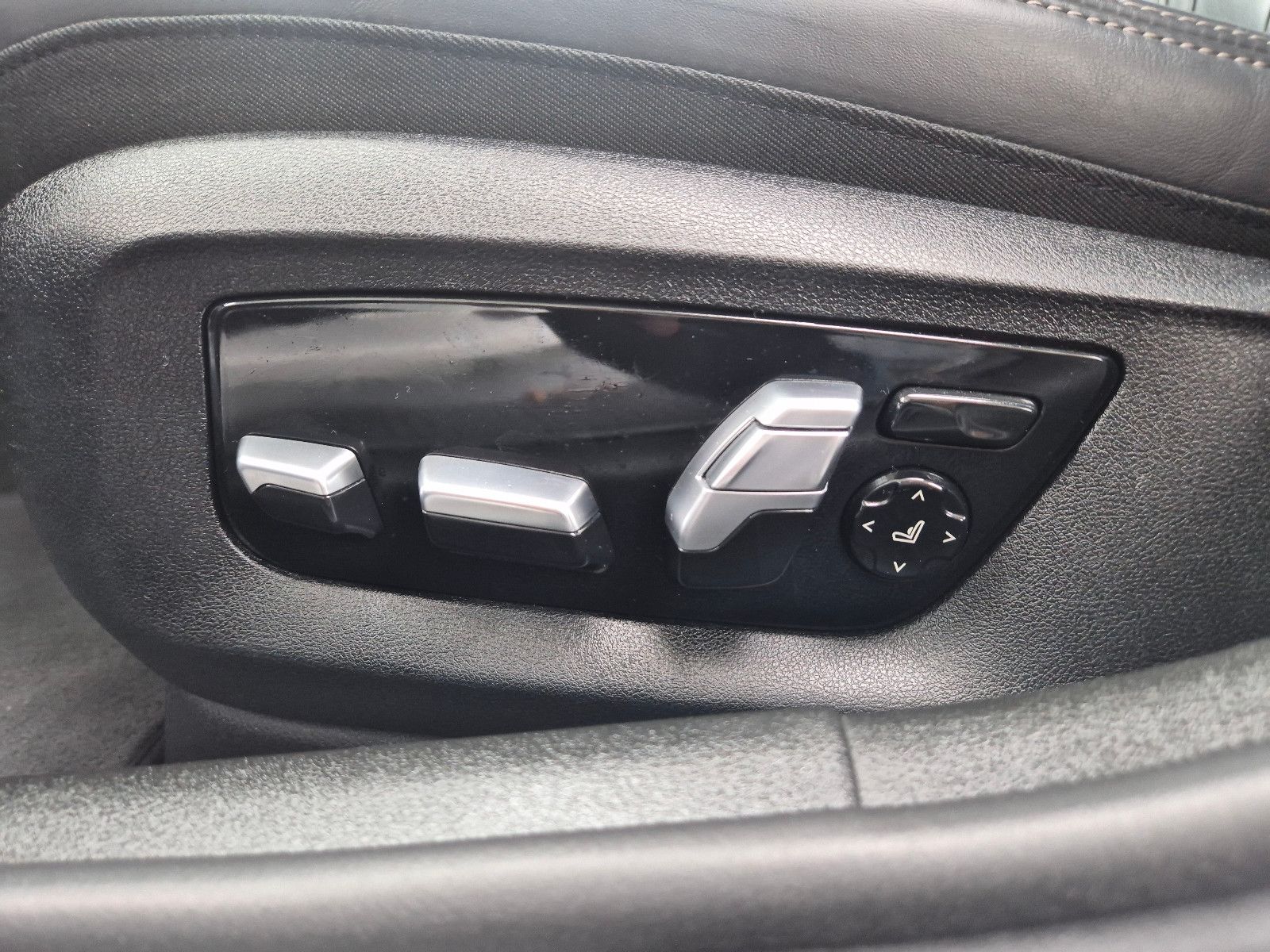 BMW 540i Luxury Line Head-Up Soft-Close Harman Kardo foto 20