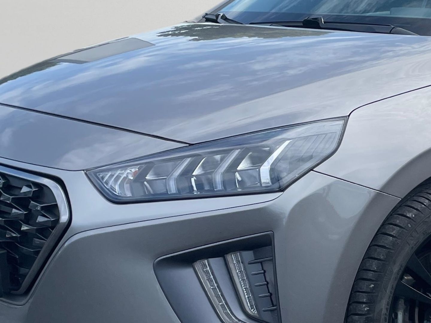 Fahrzeugabbildung Hyundai IONIQ 1.6 Hybrid Style Glasschiebedach Navigatio