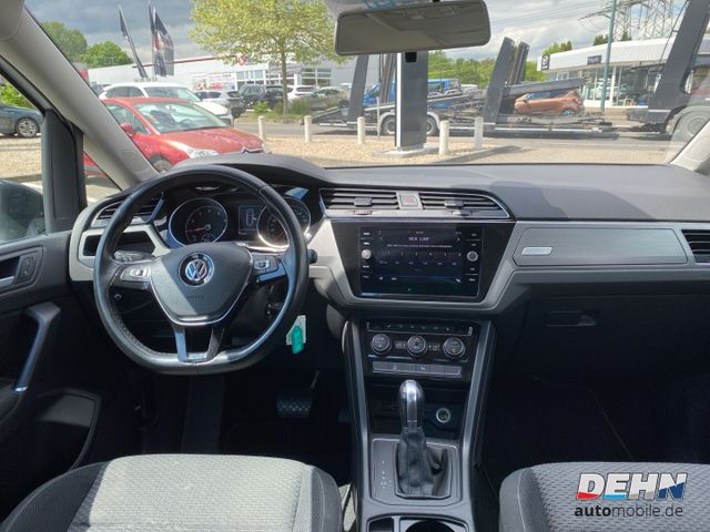 Volkswagen Touran 1.5 TSI Comfortline 7 Sitzer LEDNaviAHK