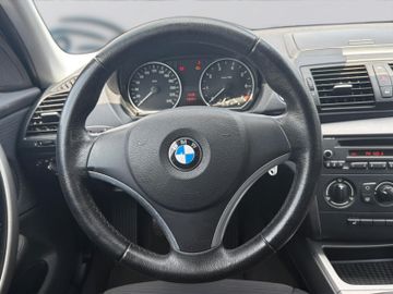 BMW 118 - 12