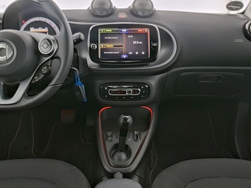 Fahrzeugabbildung Smart smart EQ fortwo Exclusive*Pano*LED*Kamera*22kW*