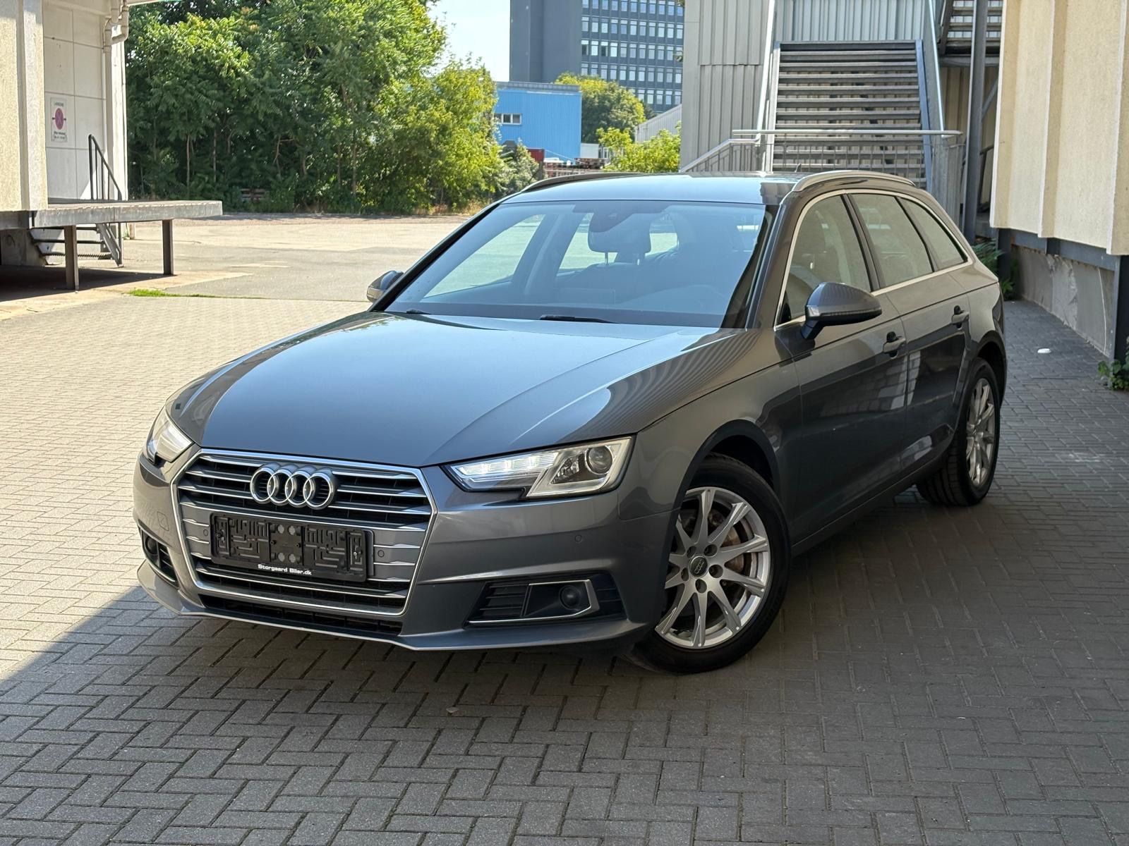 Audi A4 - 1