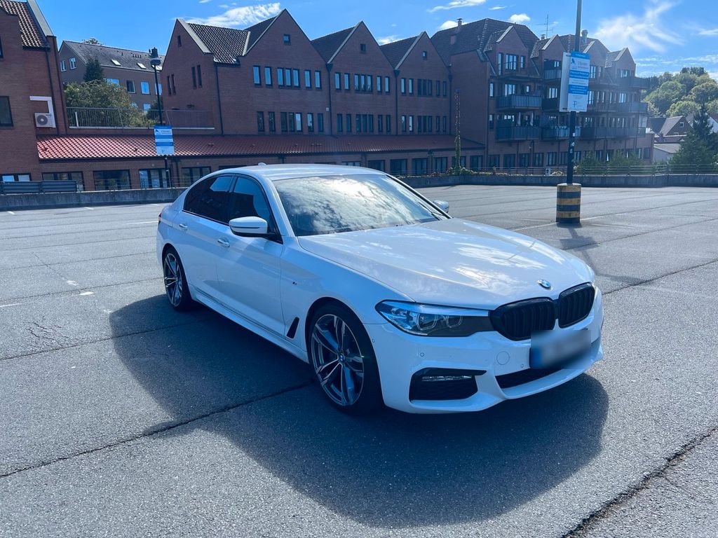 Image of BMW 530