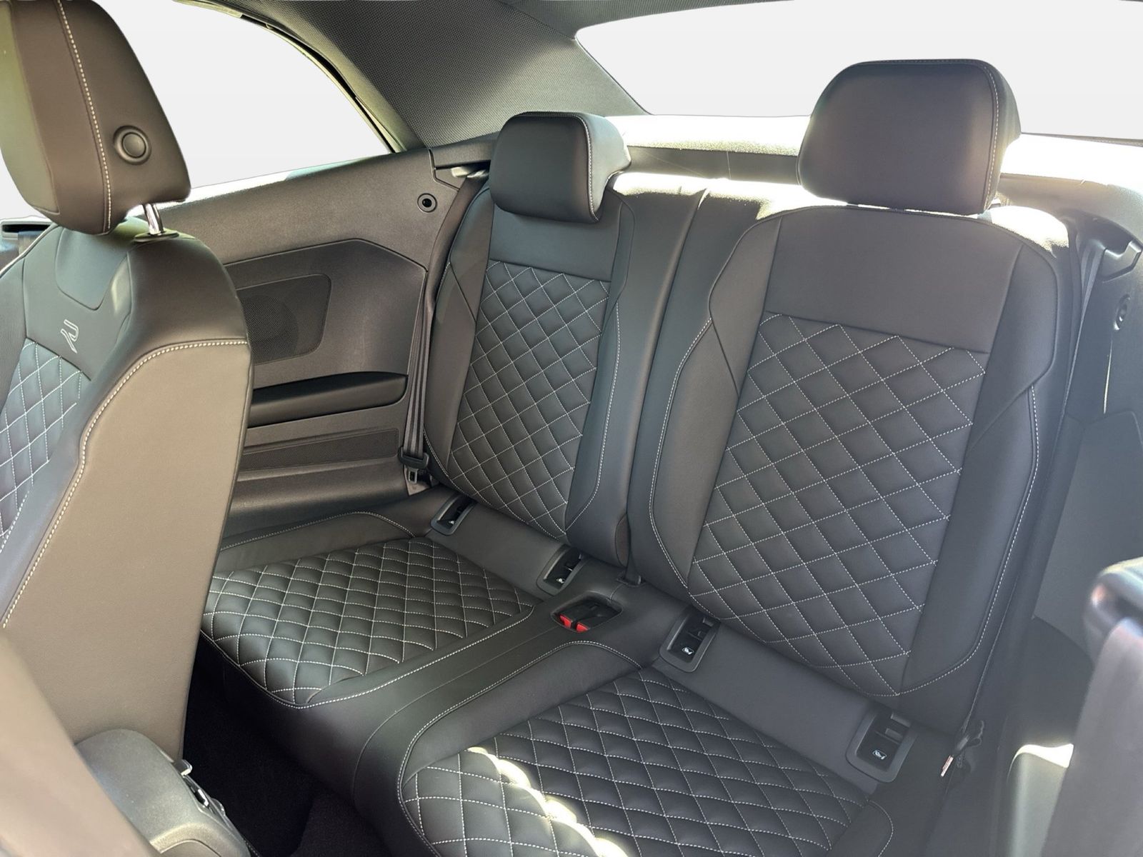 Volkswagen T-Roc - Bild 15