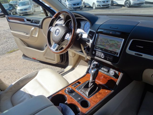 Fahrzeugabbildung Volkswagen Touareg V6 TDI/Leder/Xenon/AHK/360Kam/Navi/
