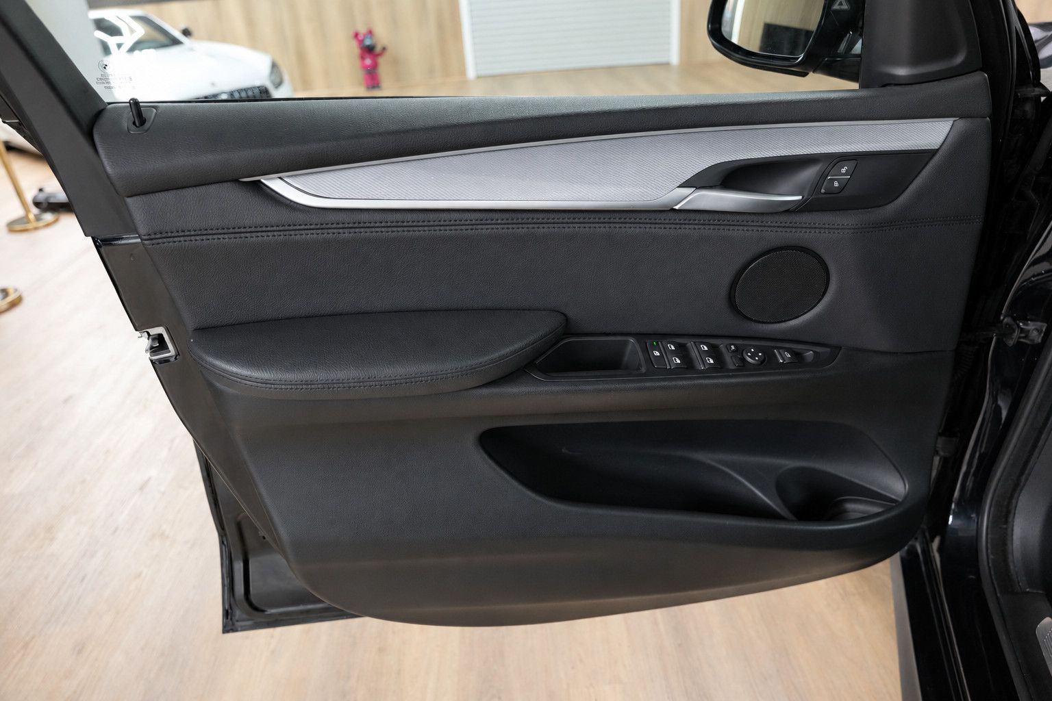 Fahrzeugabbildung BMW X5 xDrive 30d *M-Paket*HUD*Memory*Rückfahrkamera
