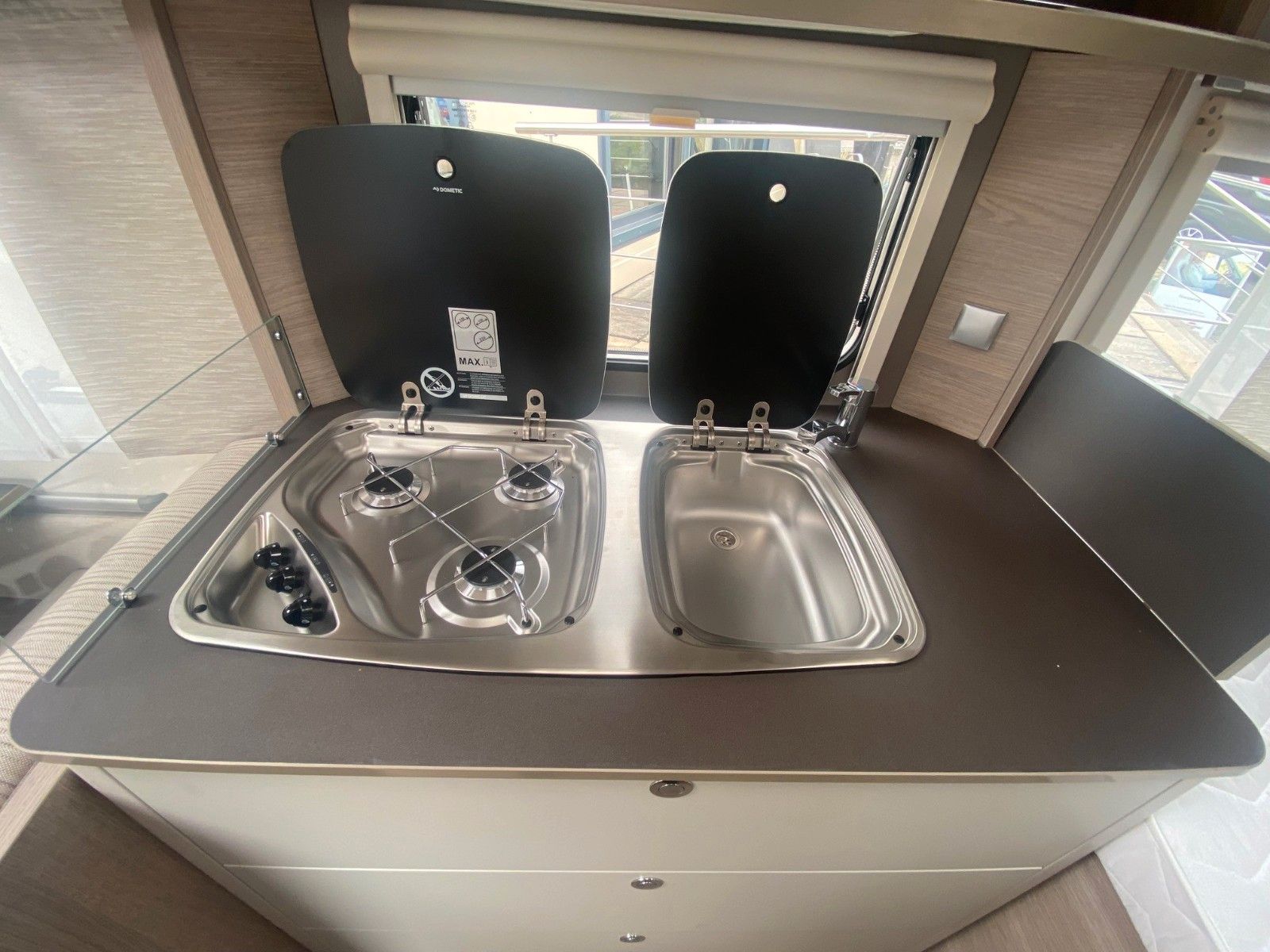 Fahrzeugabbildung Bürstner Premio 395 TS *1.700Kg*Paket 2*TV-Halter*Klappe