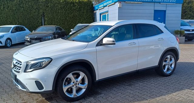 Mercedes-Benz GLA 220 4MATIC-Klimaau-Navi-Leder-Kamera-Offroad