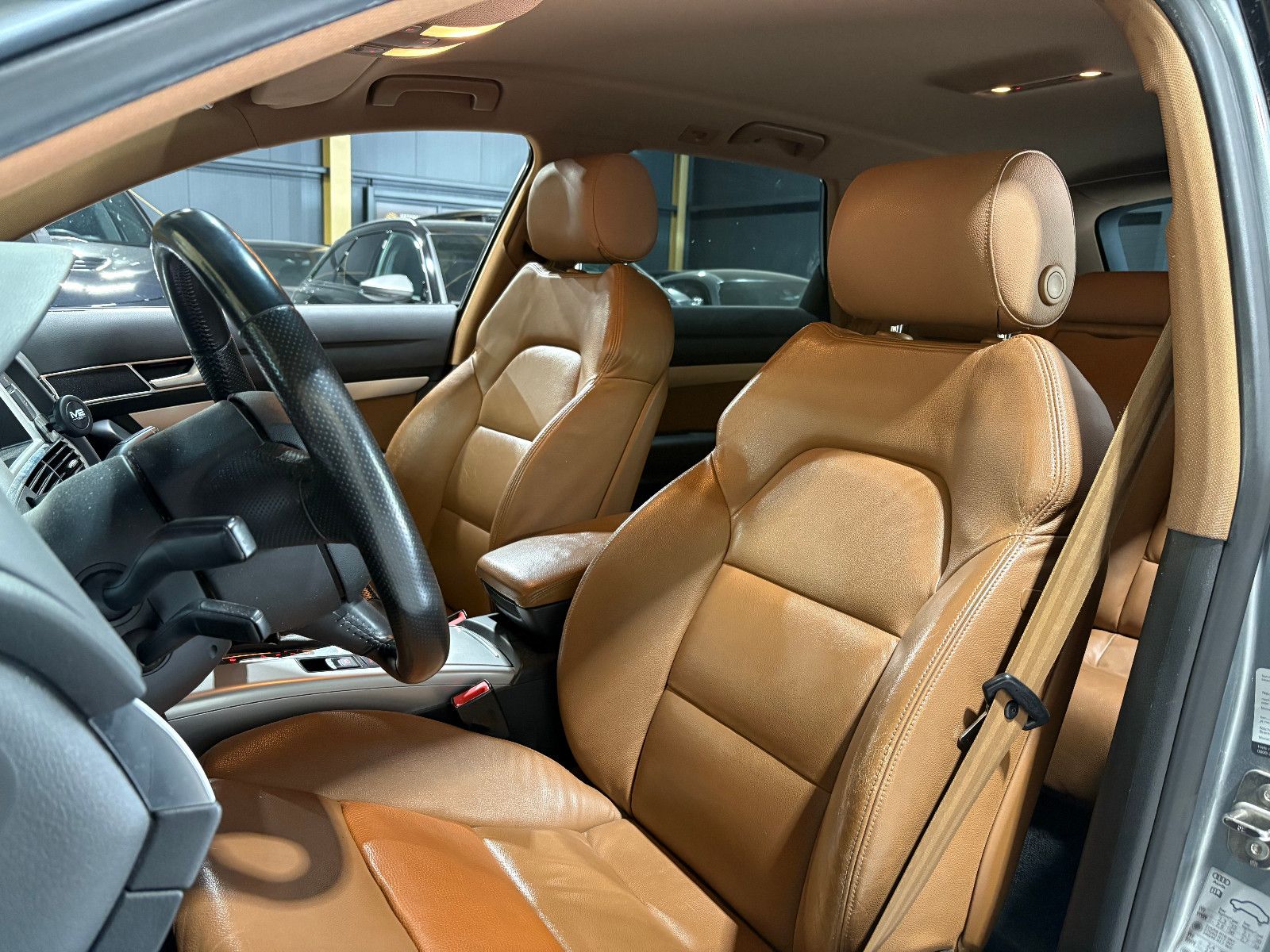 Fahrzeugabbildung Audi A6 Avant 2.0 TDI/NAVI/PDC/KLIMA/SHZ/TEMPOMAT