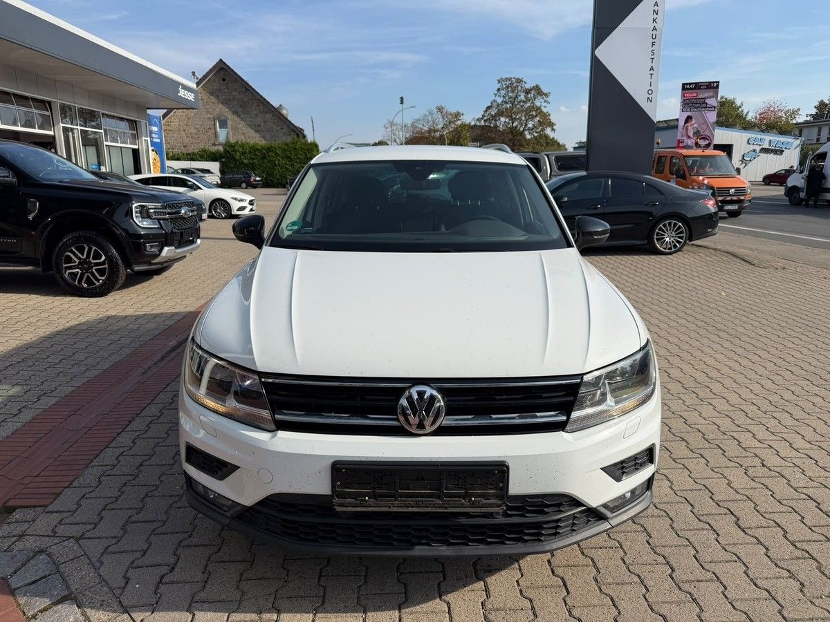 Volkswagen Tiguan 2.0 TDI IQ.DRIVE Navi ACC AHK imagem 2