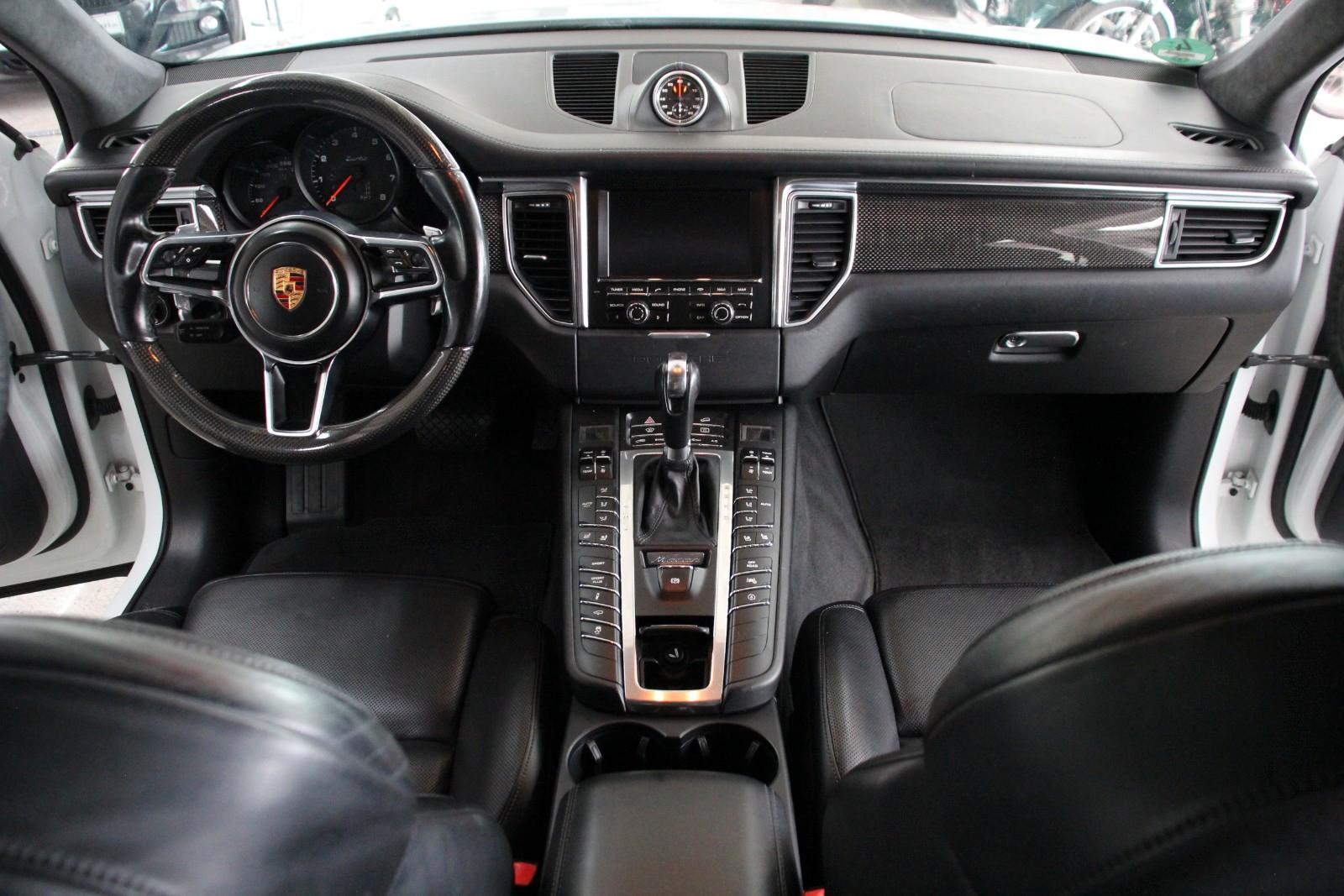 Porsche Macan Turbo *BOSE/Pano/Sitzbelüftung*