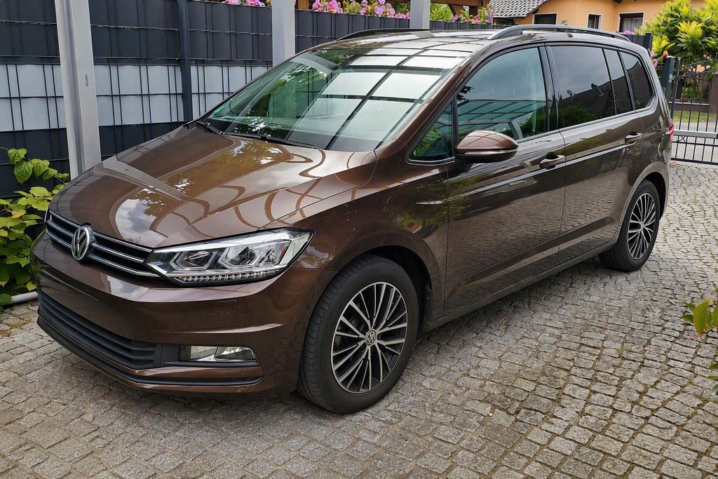 Image of Volkswagen Touran
