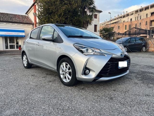 Toyota TOYOTA Yaris 1.5 Hybrid 5 porte lounge con inter