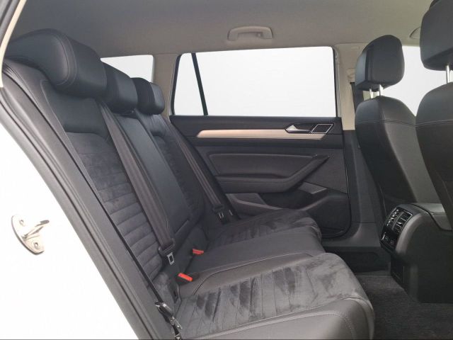 PASSAT VARIANT 2.0 TDI DSG HIGHLINE ACC+LED+SHZ