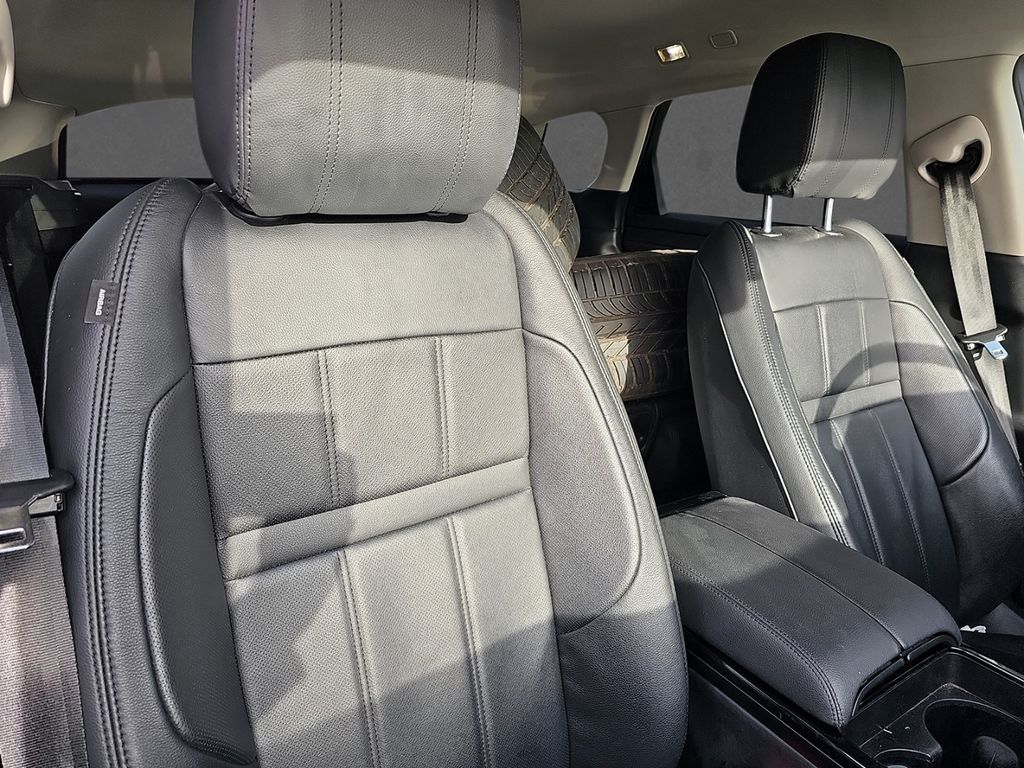 Land Rover Range Rover Evoque P300e S