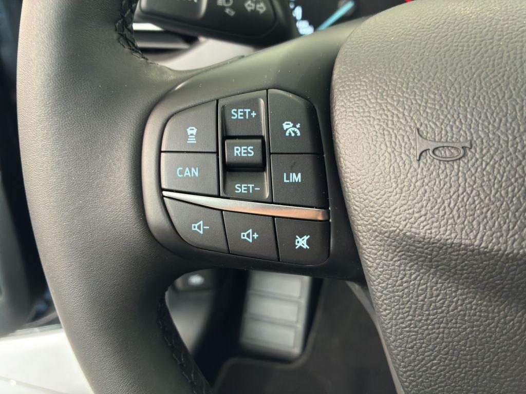 Ford Focus 1.0 EcoBoost Hybrid TITANIUM, миниатюра 17